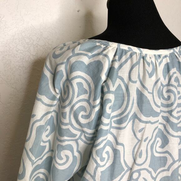 Soft Surroundings light blue white floral scroll print popover top size Medium - Picture 9 of 13